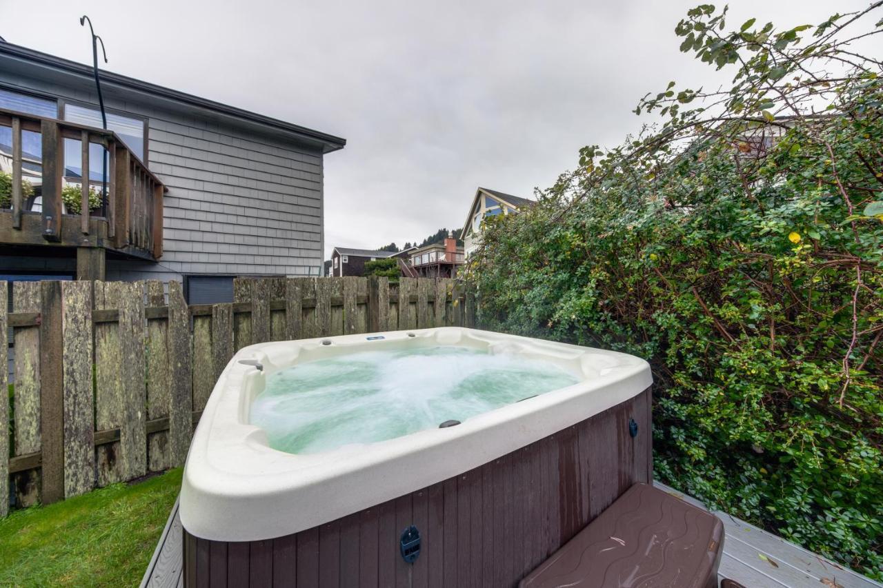 Sea Breeze Villa Lincoln City Exterior photo